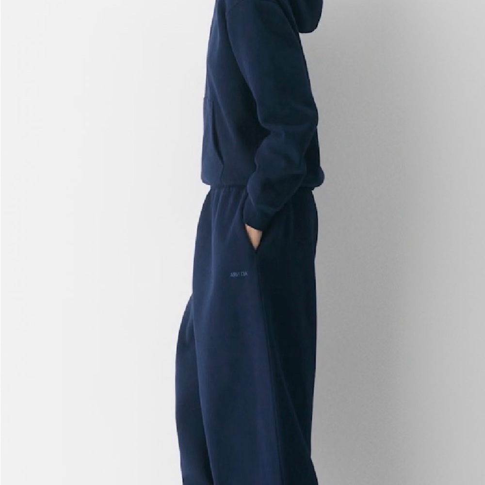 Aritzia Navy Sweatshirt (NWOT) - Picture 2 of 6